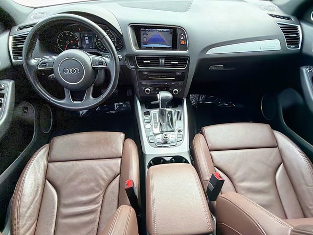 Used 2017 Audi Q5 2.0T Premium Plus w/ Technology Package image 16