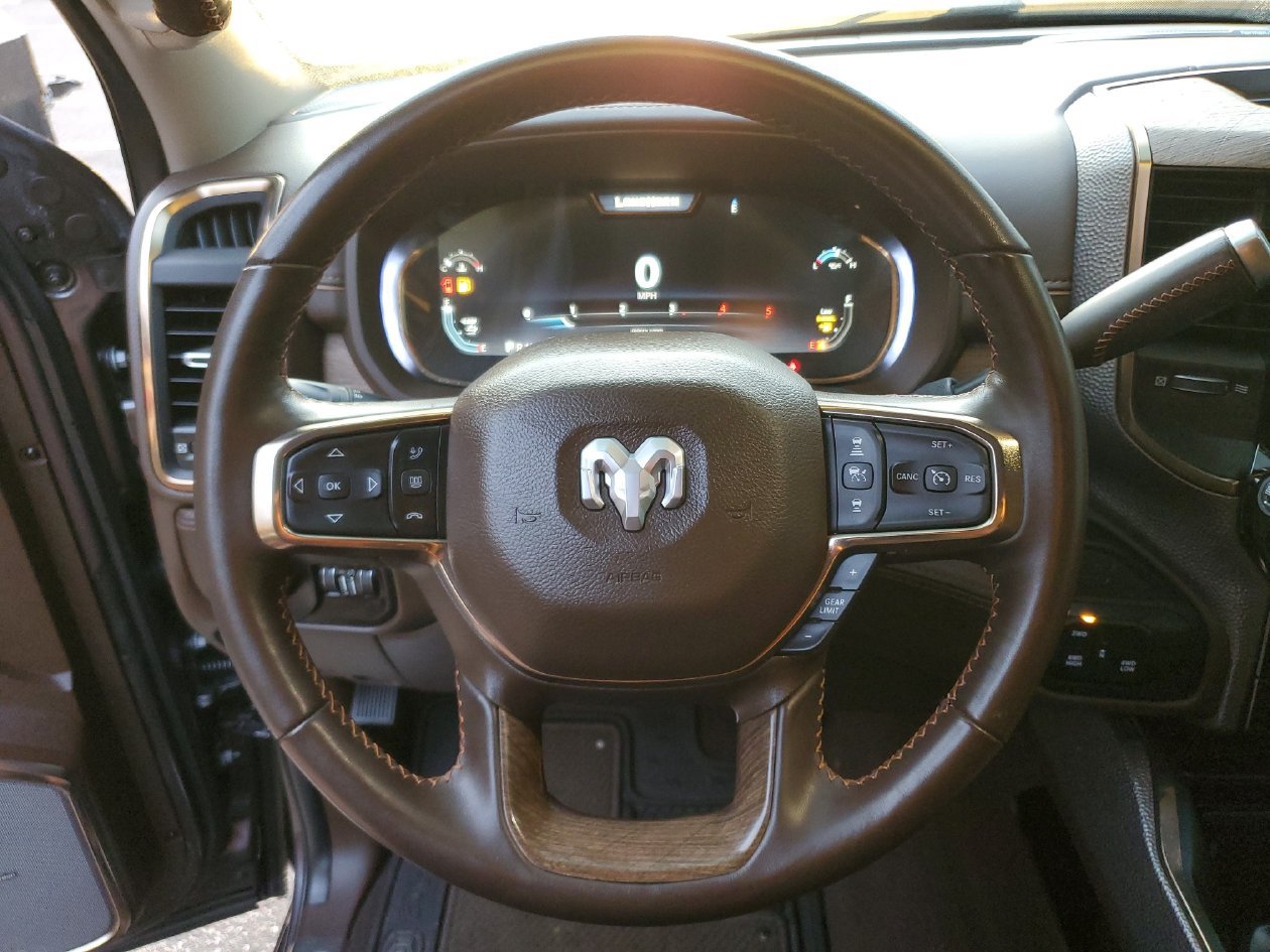 Used 2025 RAM 2500 Limited AWD/4WD image 21