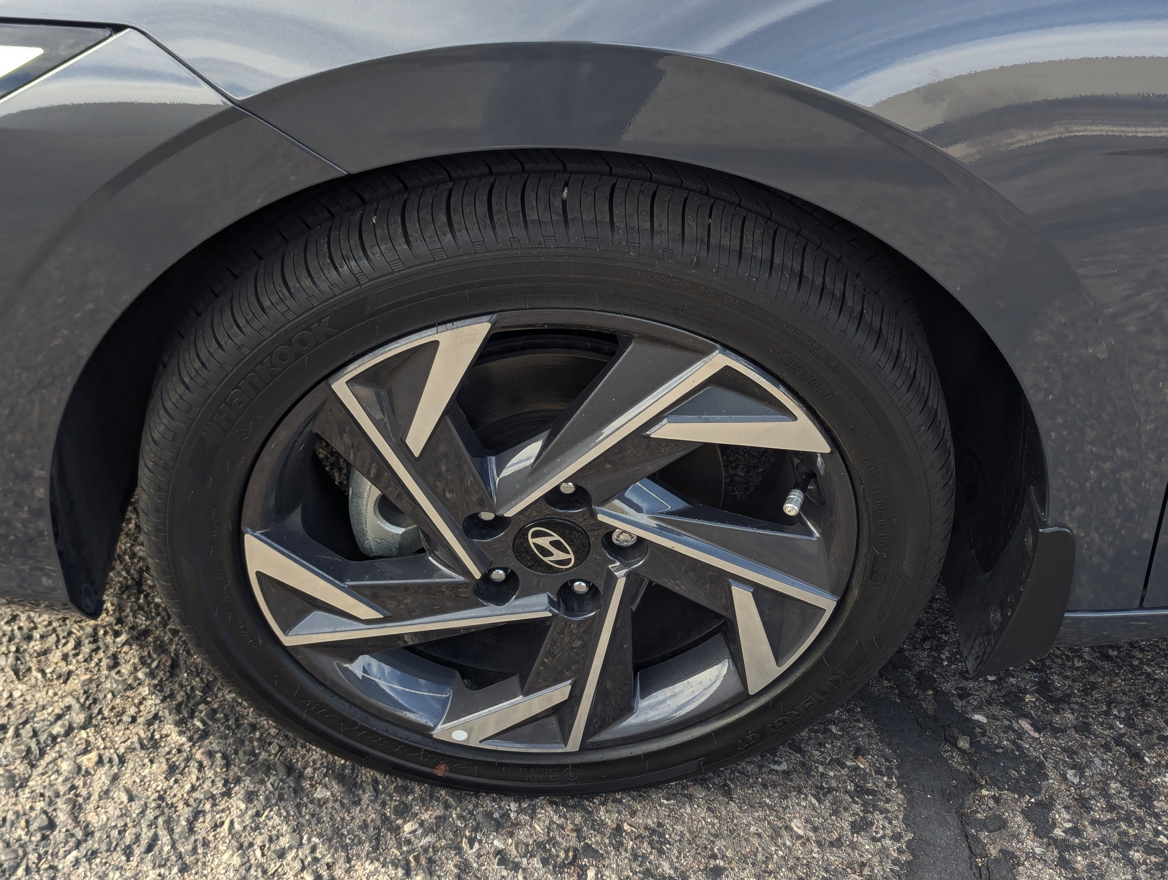 Certified 2025 Hyundai Elantra SEL image 7