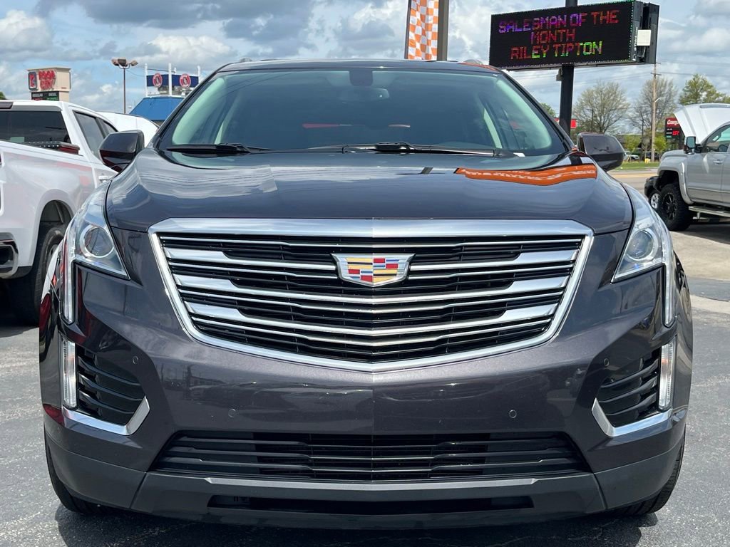 Used 2017 Cadillac XT5 Luxury FWD image 3