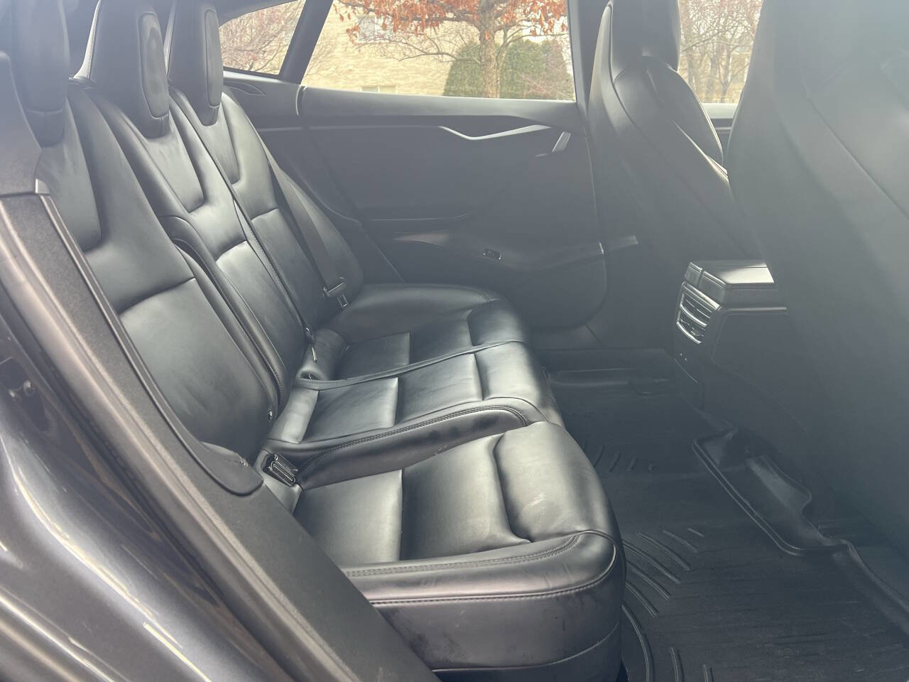 Used 2019 Tesla Model S Performance image 24