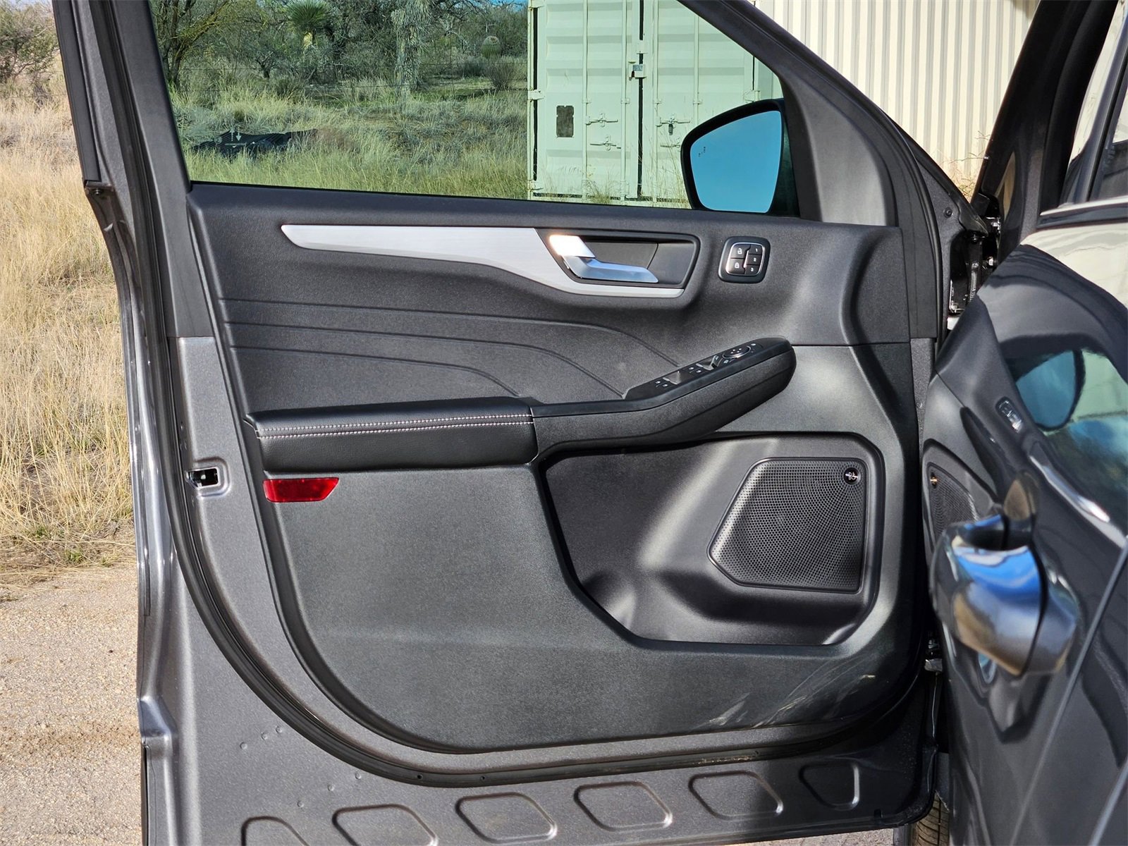 New 2026 Ford Escape SE w/ PHEV Premium Package image 12