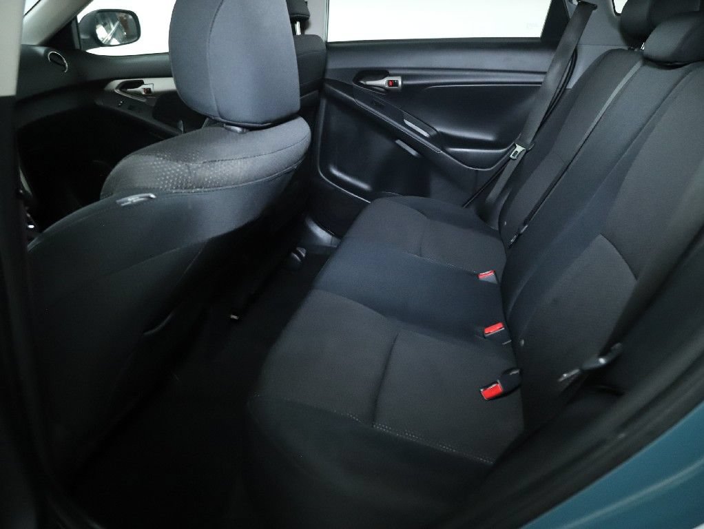 Used 2009 Pontiac Vibe w/ Preferred Package FWD image 14