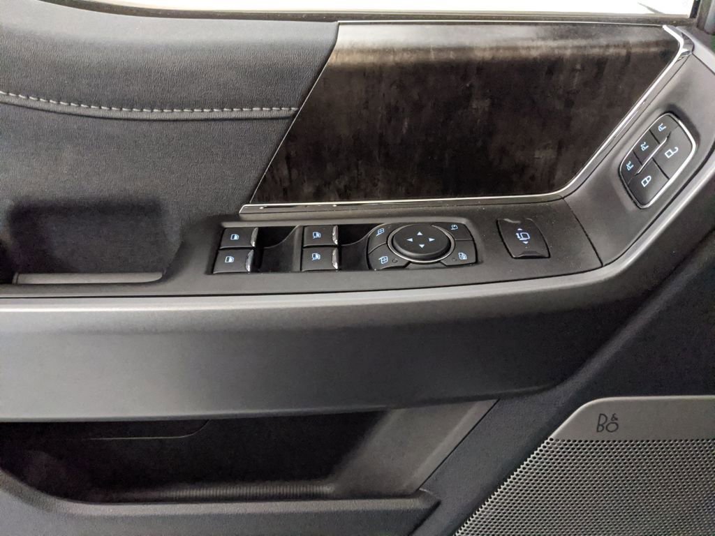 New 2025 Ford F250 Lariat w/ Lariat Ultimate Package image 21