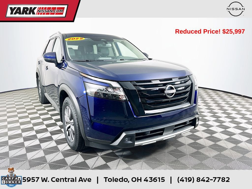Used 2022 Nissan Pathfinder SL w/ SL Black Package