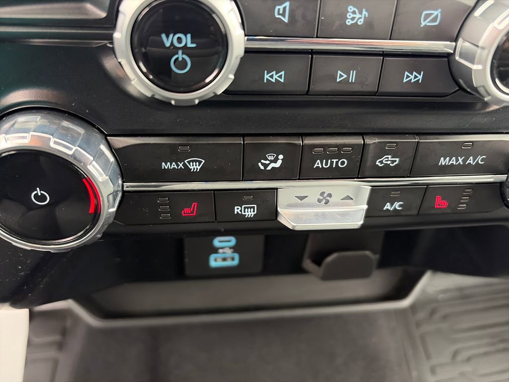 Used 2023 Ford F150 XLT w/ Equipment Group 302A High image 30