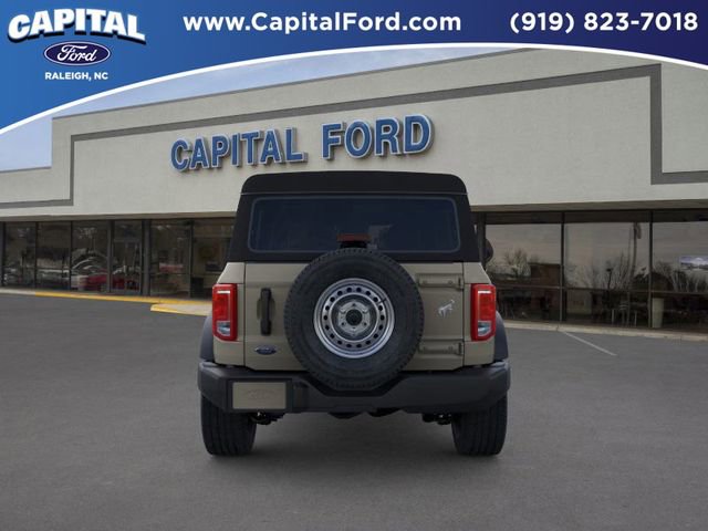 New 2025 Ford Bronco 4-Door image 5