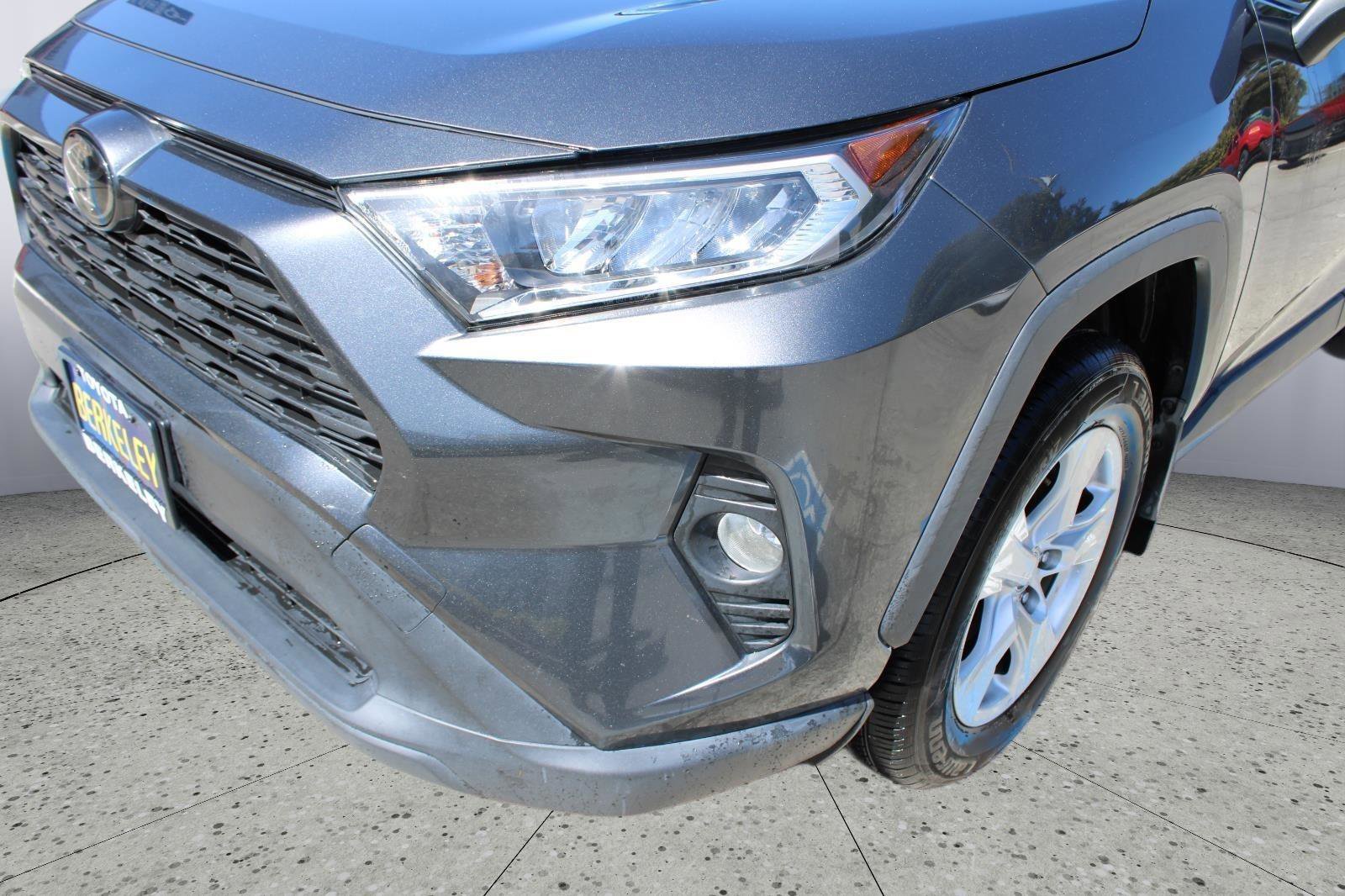 Used 2020 Toyota RAV4 XLE w/ Carpet Mat Package FWD image 10