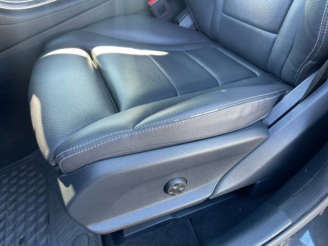 Used 2020 Mercedes-Benz GLC 300 4MATIC image 20