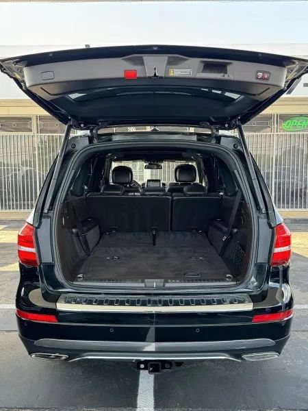 Used 2018 Mercedes-Benz GLS 450 4MATIC w/ Premium Package image 12