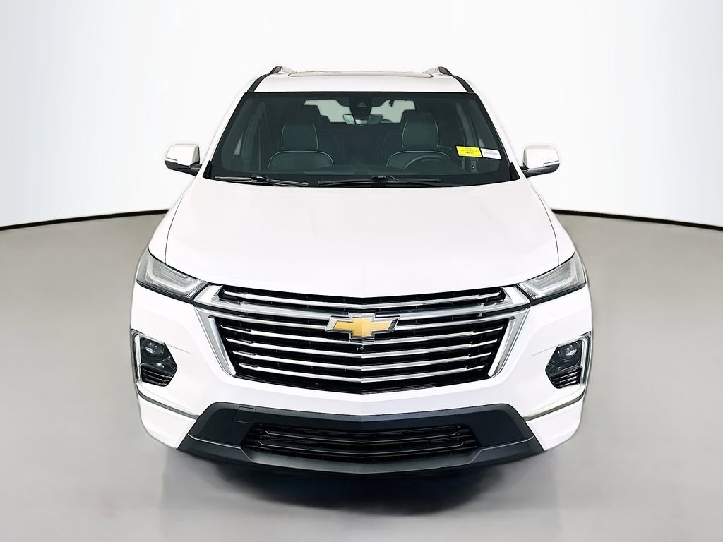 Used 2023 Chevrolet Traverse Premier image 2