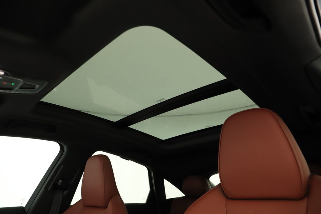 Certified 2025 Audi SQ5 Prestige image 24