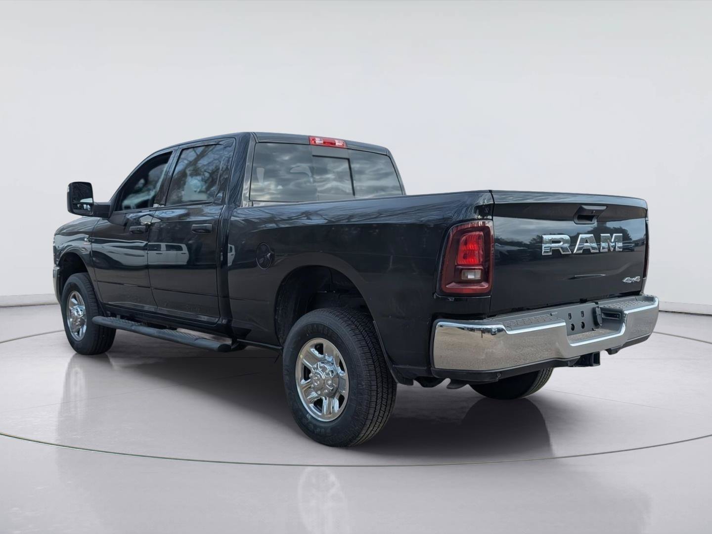 New 2026 RAM 2500 Tradesman AWD/4WD image 2