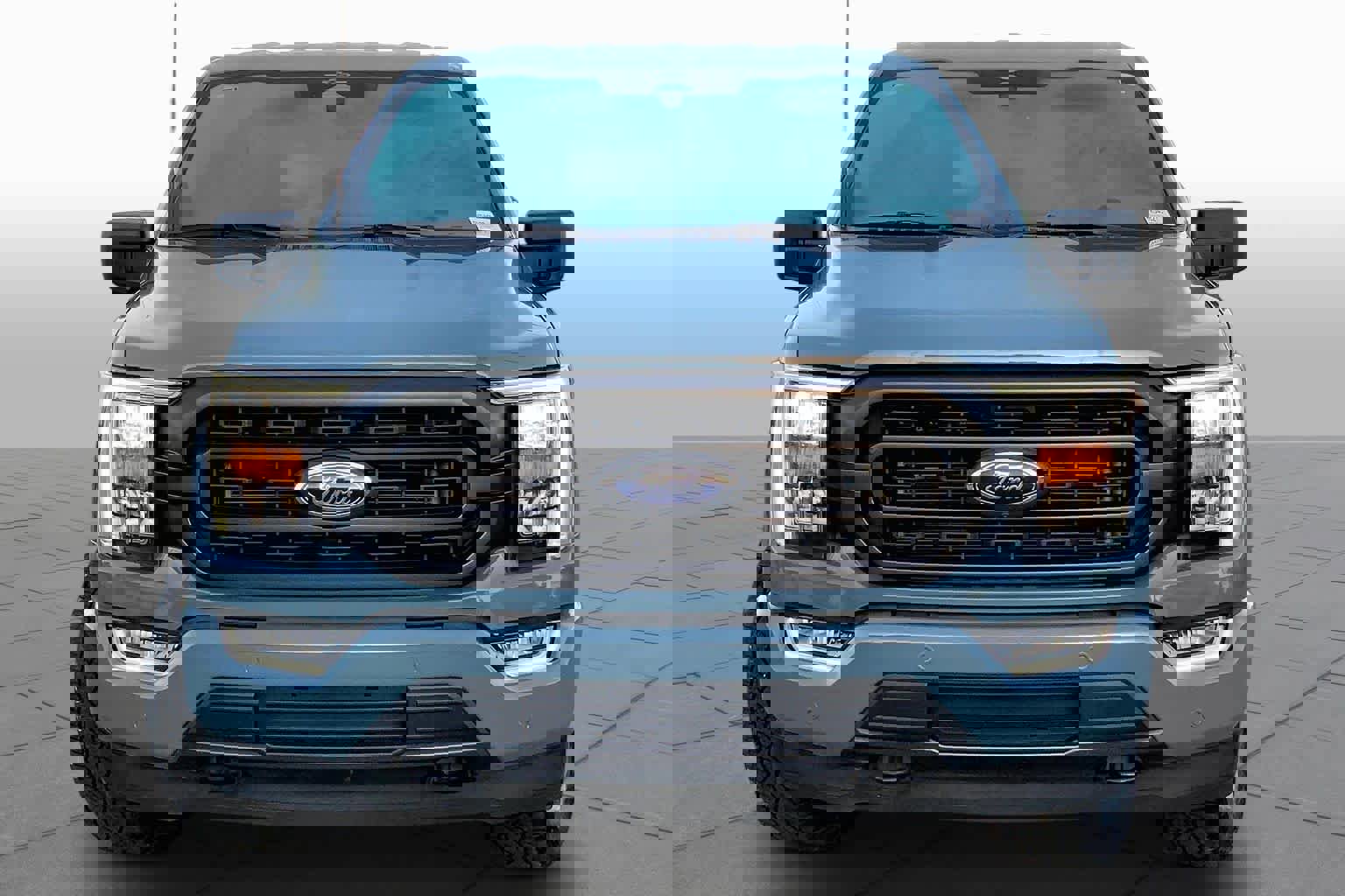 Used 2023 Ford F150 XLT w/ Equipment Group 302A High image 4