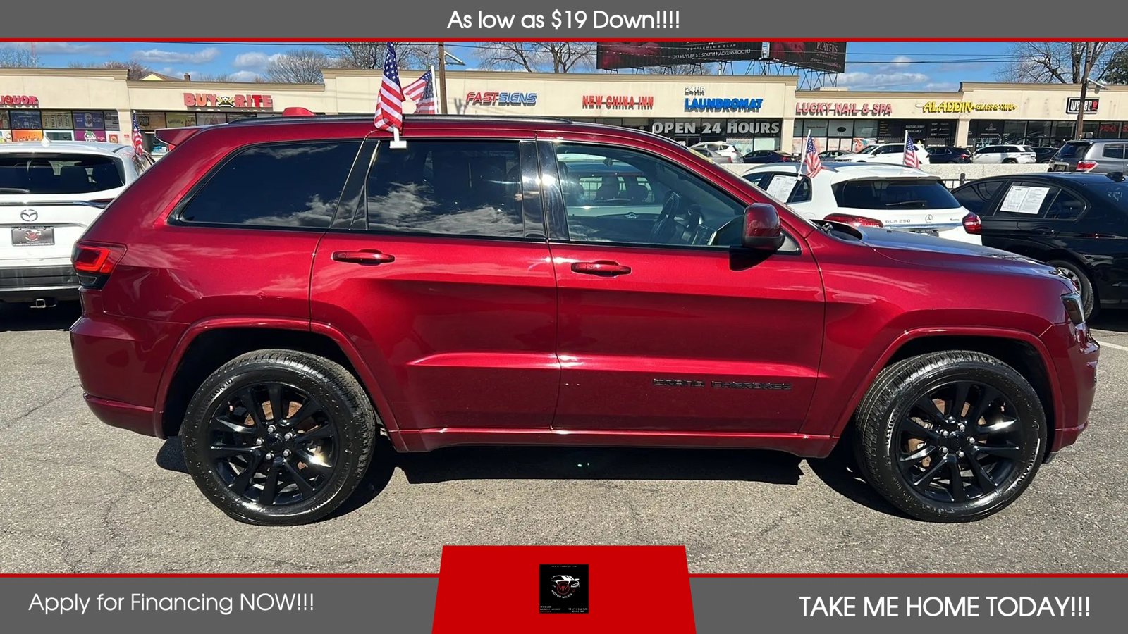 Used 2018 Jeep Grand Cherokee Altitude AWD/4WD image 6