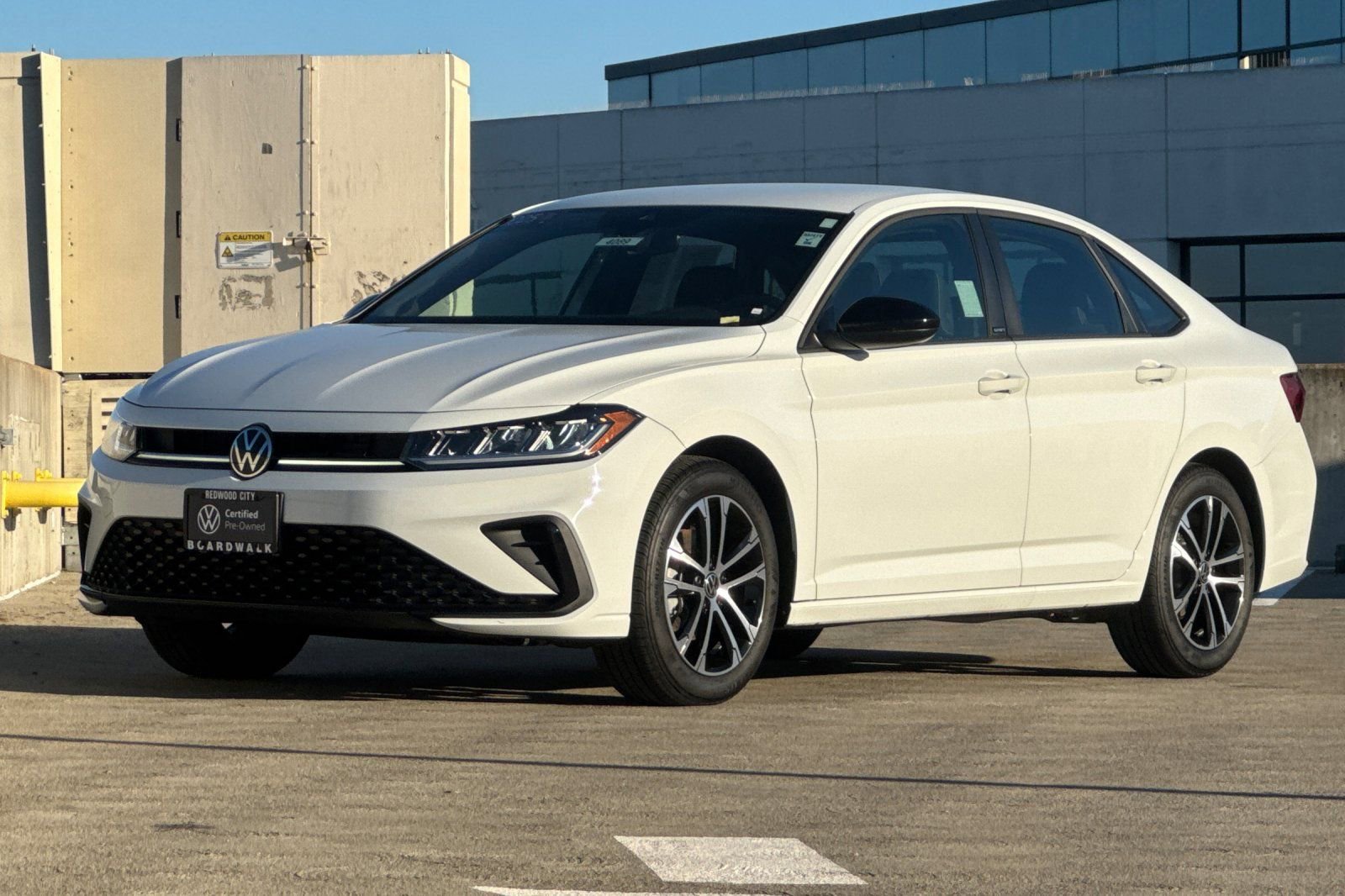 Certified 2025 Volkswagen Jetta Sport image 8
