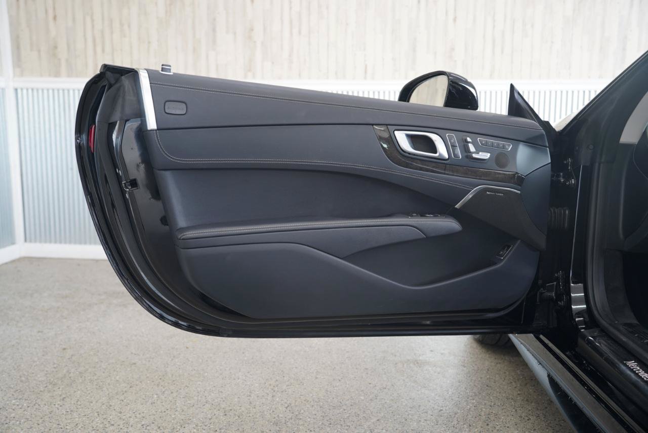 Used 2017 Mercedes-Benz SL 450 image 30