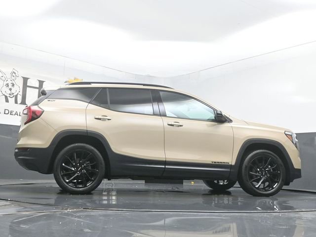 Used 2023 GMC Terrain SLT w/ Infotainment Package II image 52