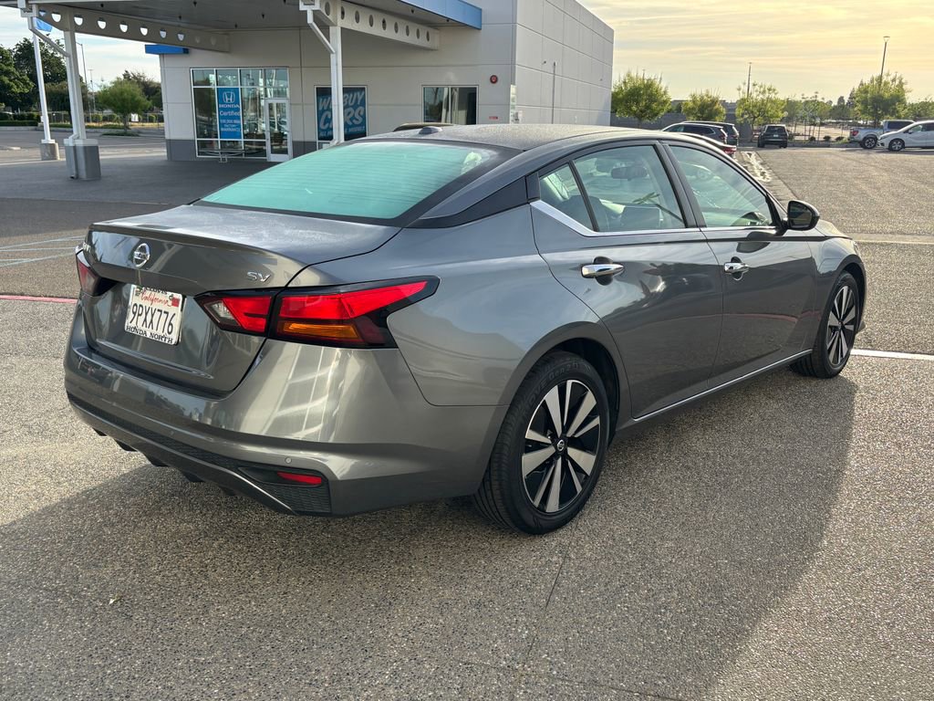 Used 2022 Nissan Altima 2.5 SV image 5