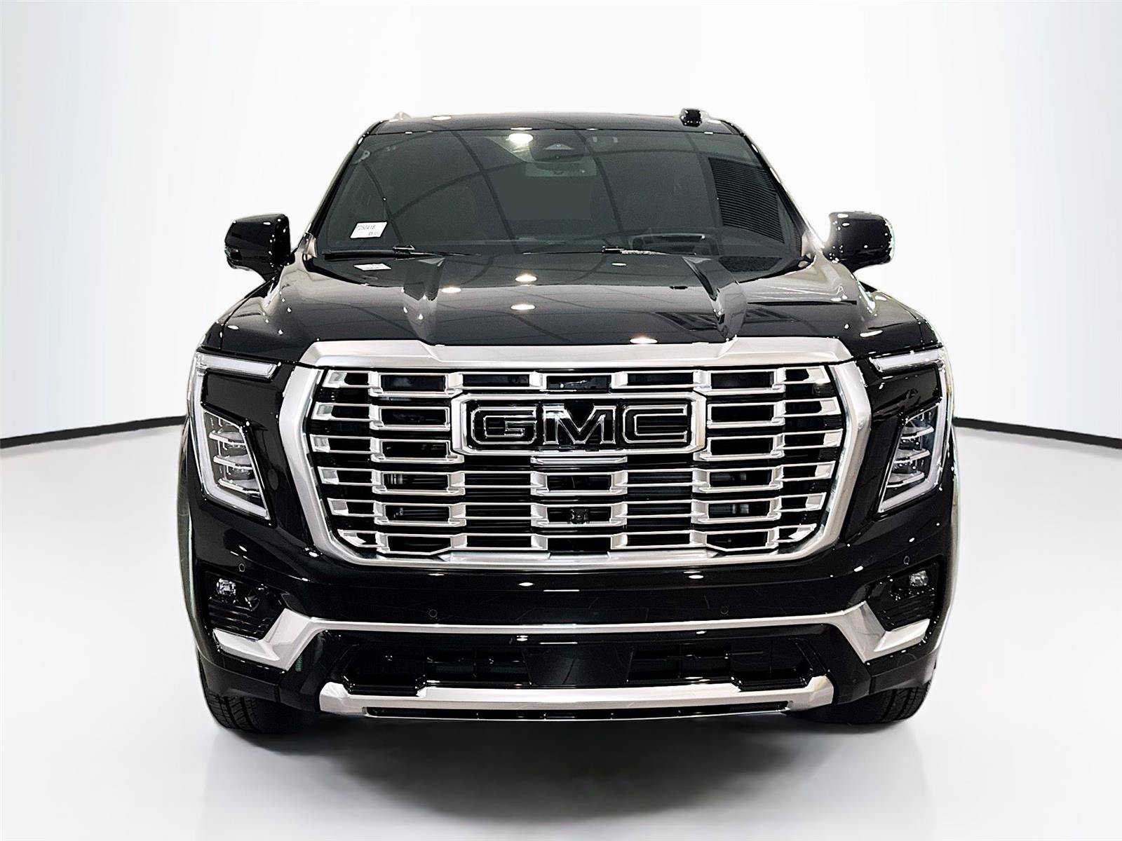 Used 2026 GMC Yukon Denali w/ Sun & Power Step Package AWD/4WD image 27