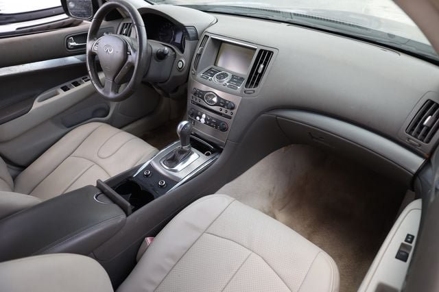 Used 2012 INFINITI G25 Journey RWD image 21