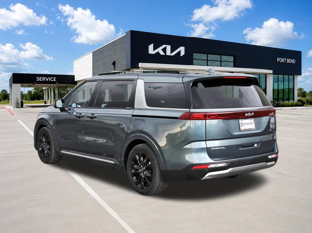 Used 2023 Kia Carnival SX FWD image 7