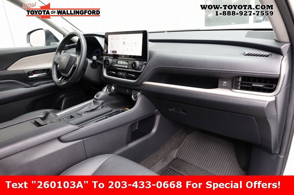 Used 2024 Toyota Grand Highlander Limited image 23