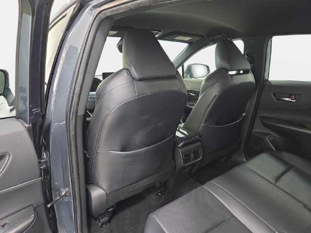 Used 2021 Toyota Venza XLE w/ Softex Package AWD/4WD image 12