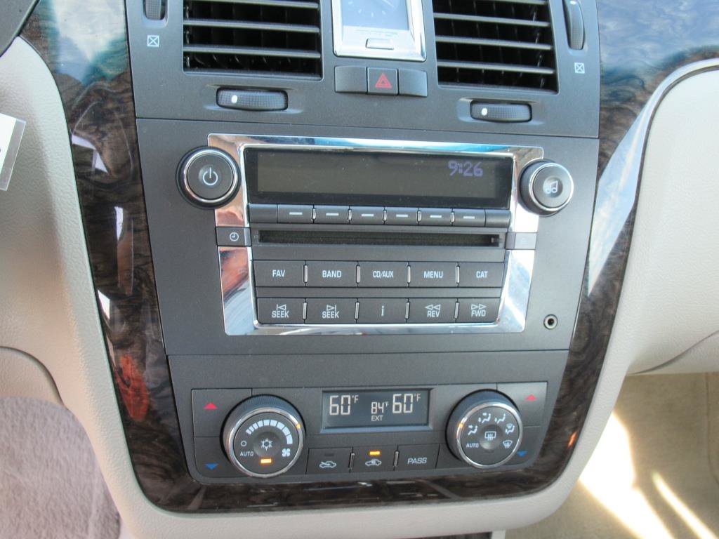 Used 2009 Cadillac DTS FWD image 21