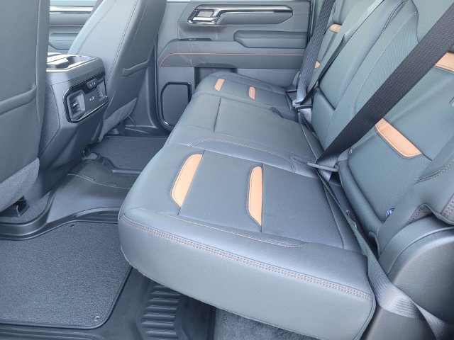 New 2026 GMC Sierra 2500 AT4 w/ AT4 Premium Plus Package AWD/4WD image 11