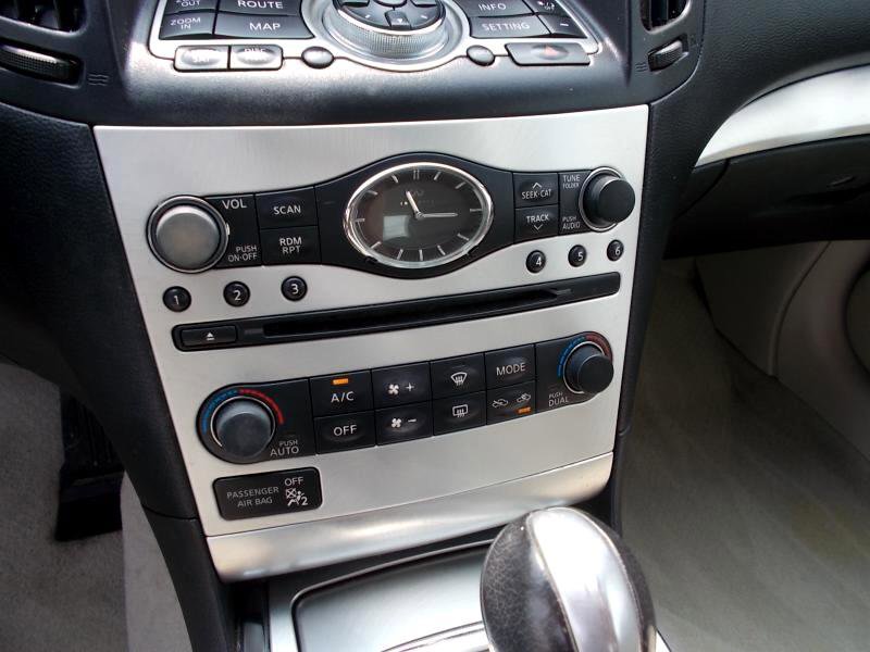 Used 2013 INFINITI G37 x w/ Premium Pkg image 32