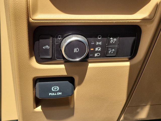 Used 2023 Ford F150 XLT RWD image 31