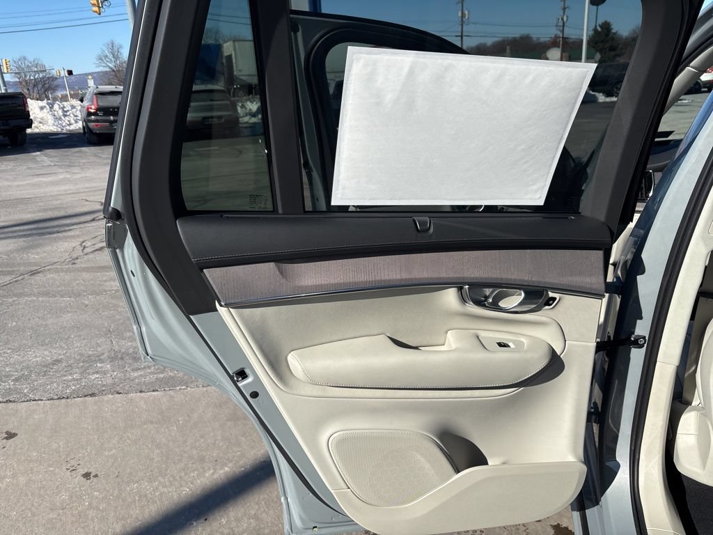 New 2026 Volvo XC90 T8 Ultra w/ Protection Package Premier image 37