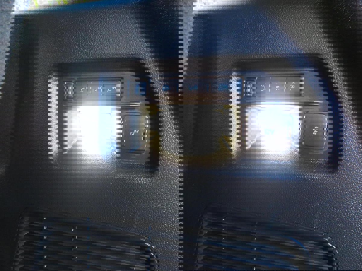 Used 2020 Ford Explorer Limited image 57