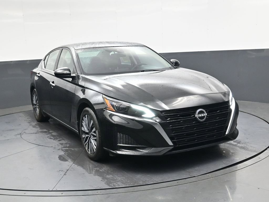 Used 2023 Nissan Altima 2.5 SV FWD video 1