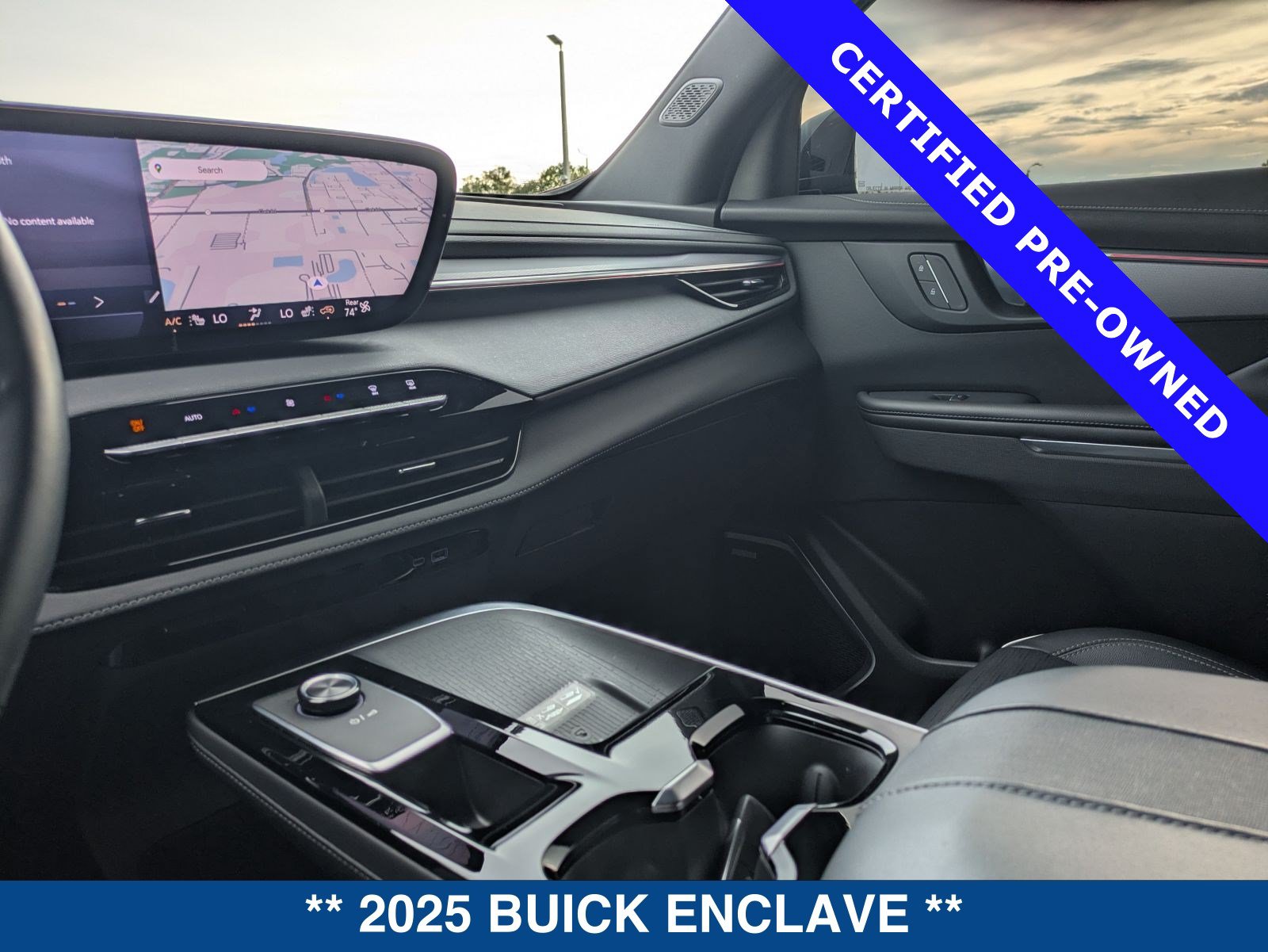 Used 2025 Buick Enclave Sport Touring w/ Power Package FWD image 34