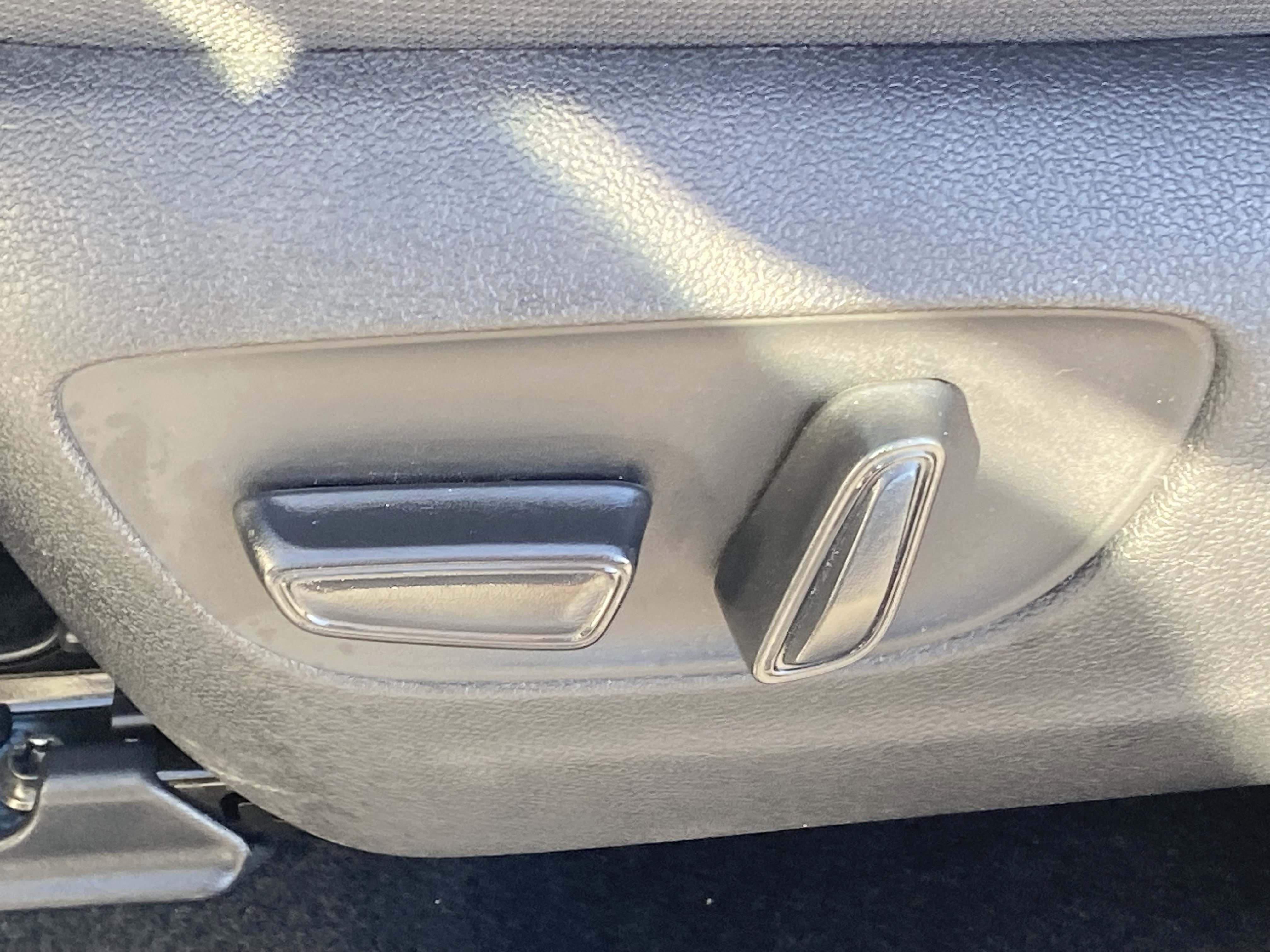 Certified 2025 Toyota Grand Highlander FWD image 28