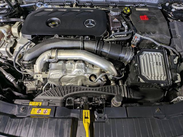 Used 2025 Mercedes-Benz GLB 250 image 25