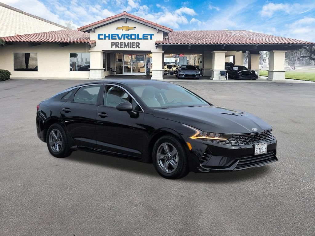 Used 2021 Kia K5 LXS FWD image 2