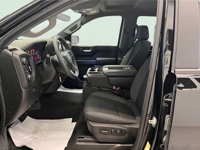 Used 2022 Chevrolet Silverado 1500 Custom Trail Boss w/ Safety Confidence Package AWD/4WD image 15