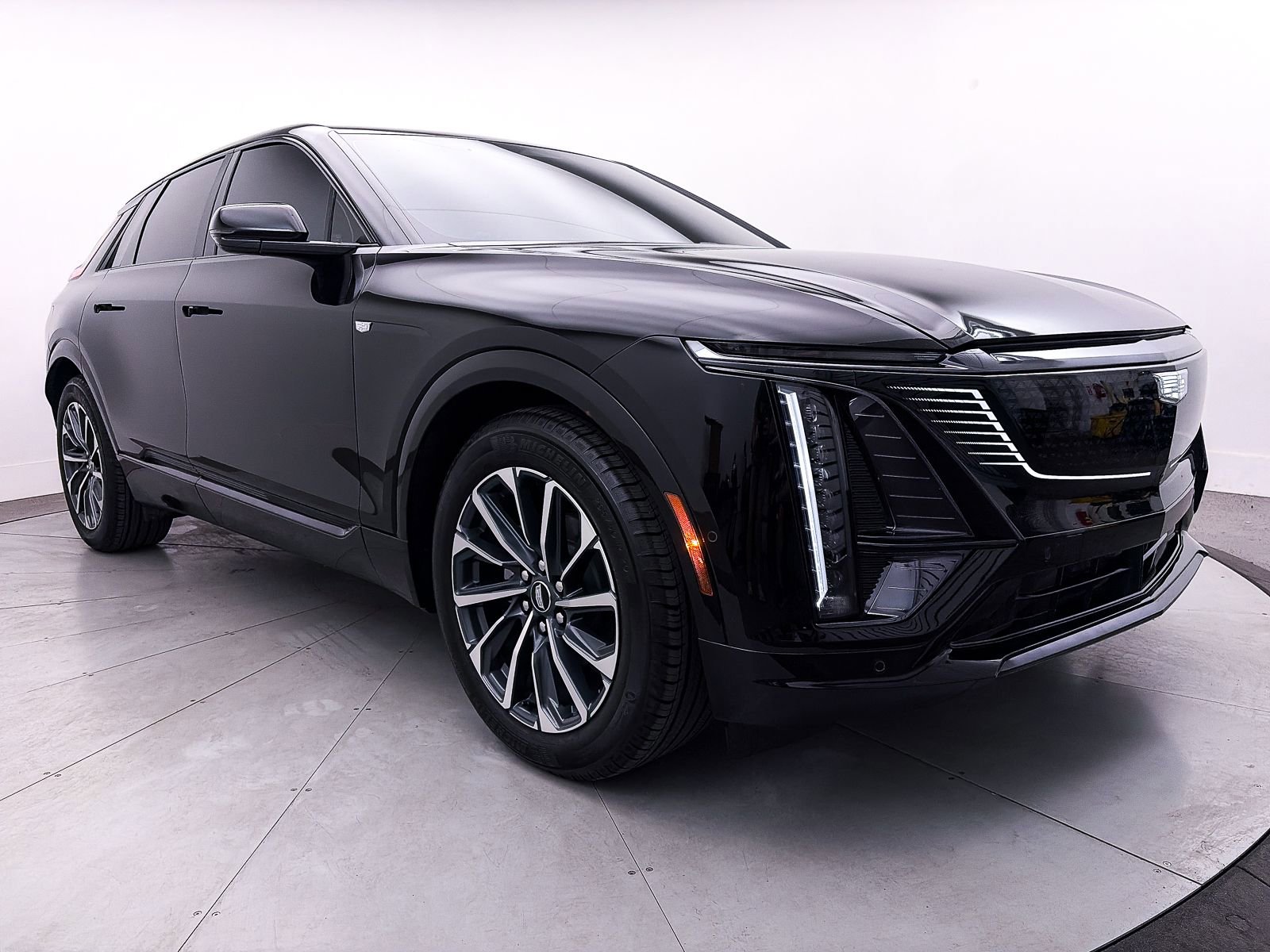 Used 2025 Cadillac Lyriq Sport image 11