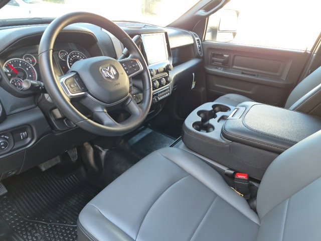 New 2026 RAM 3500 Tradesman w/ Chrome Appearance Group image 20