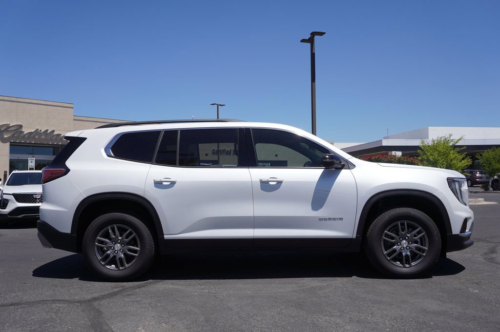 New 2025 GMC Acadia Elevation image 2