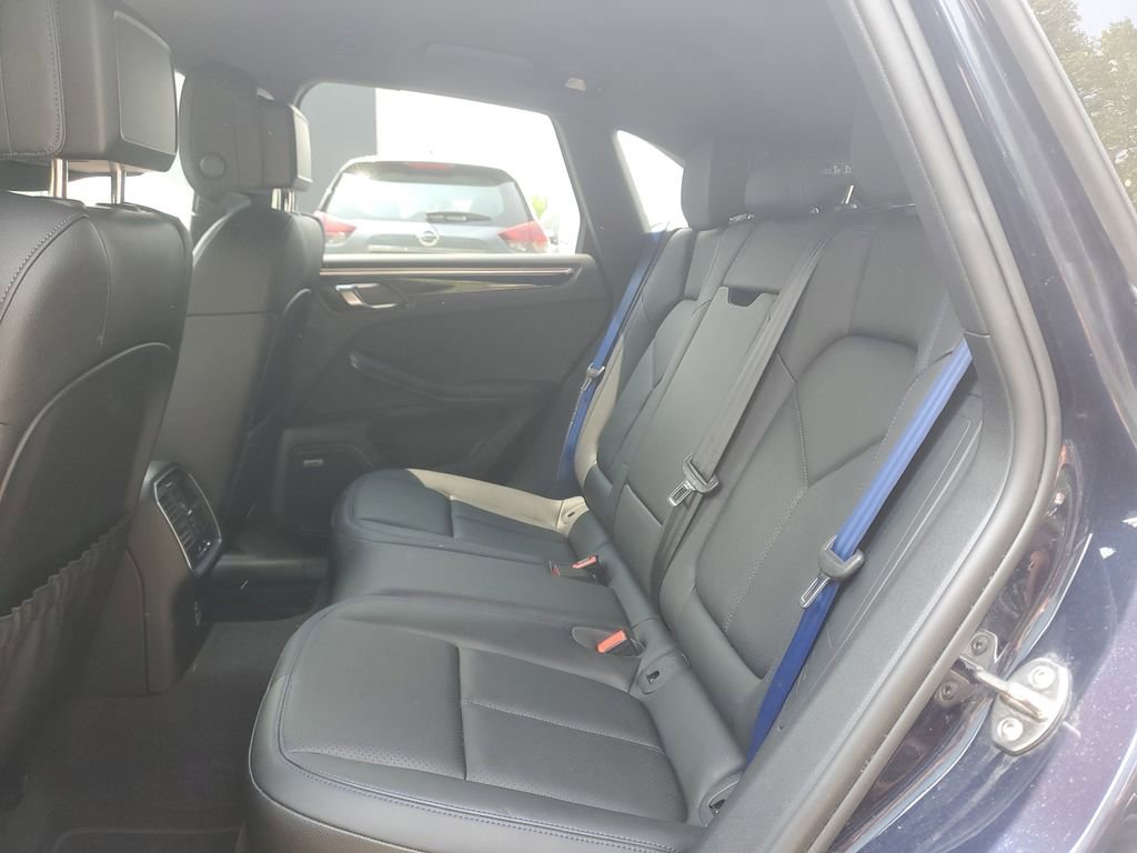 Used 2022 Porsche Macan S image 26
