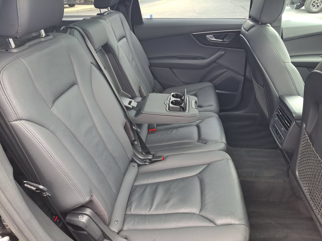 Used 2021 Audi Q7 3.0T Premium Plus w/ Premium Plus Package AWD/4WD image 31