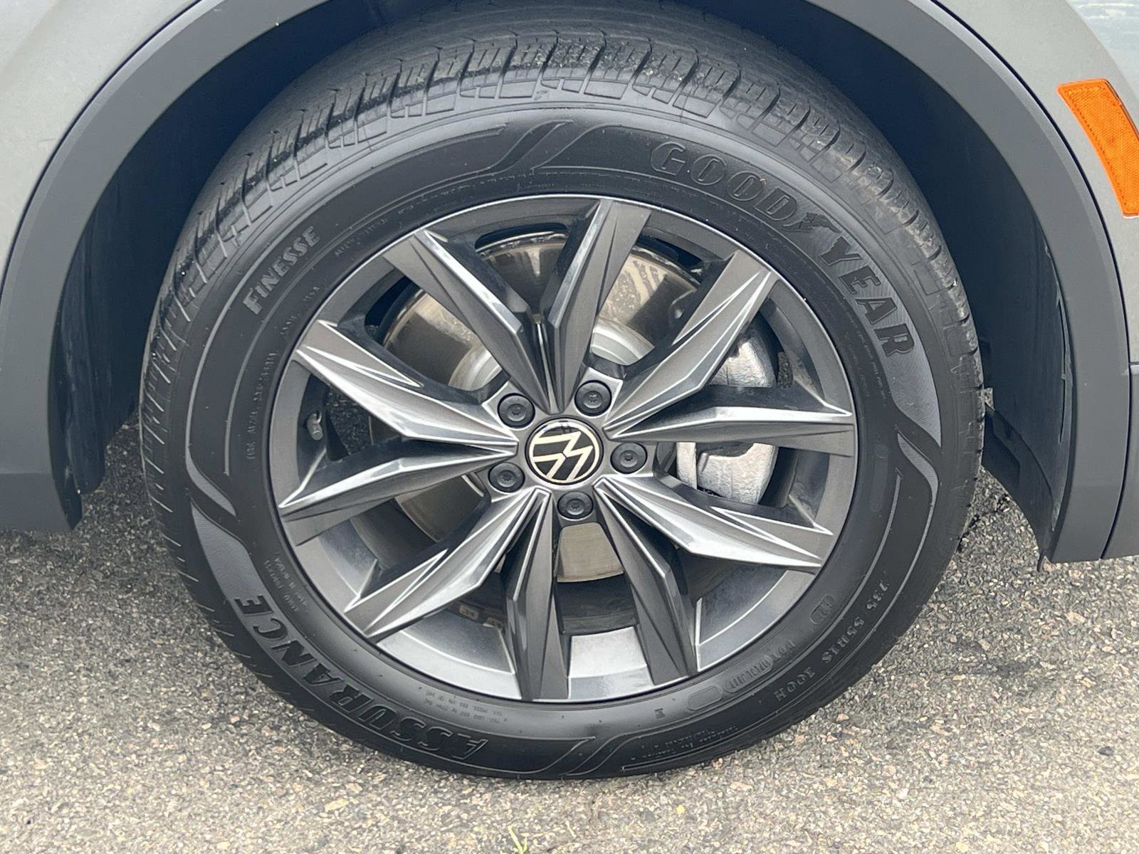 Certified 2023 Volkswagen Tiguan SE image 28