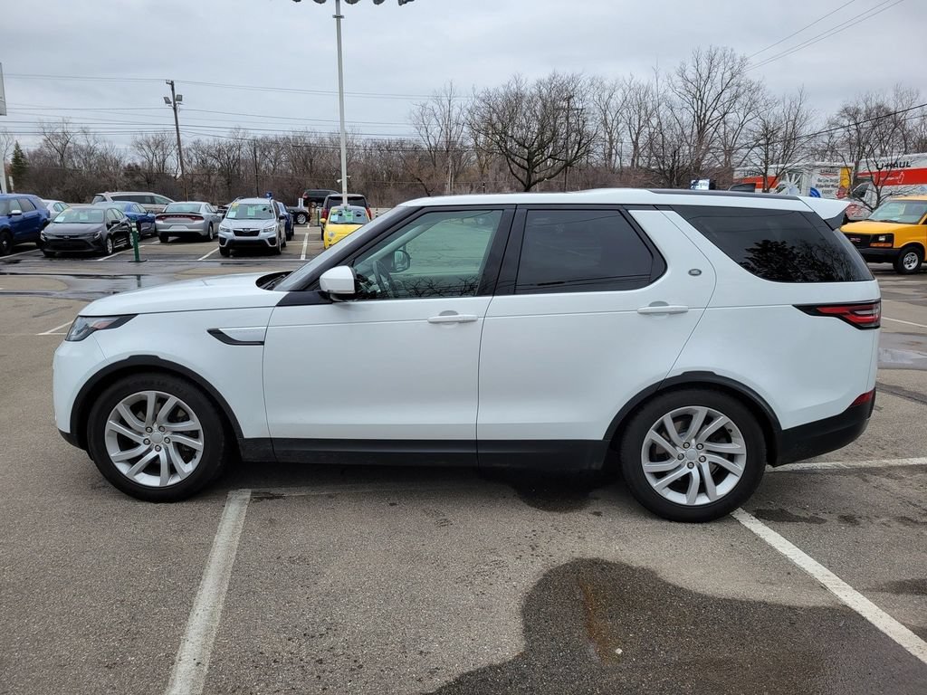 Used 2017 Land Rover Discovery HSE AWD/4WD image 8