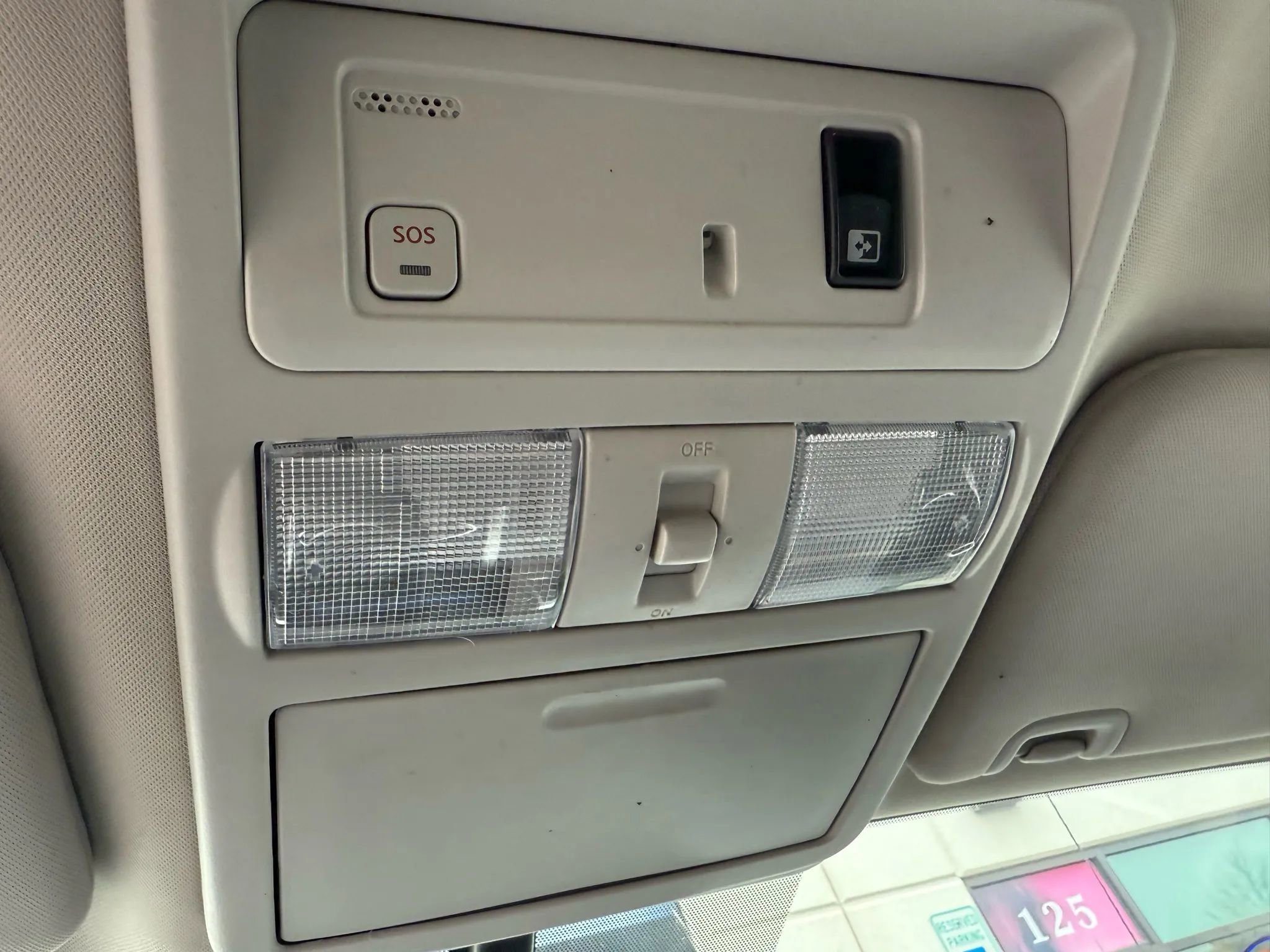 Used 2017 Nissan Titan SL image 35