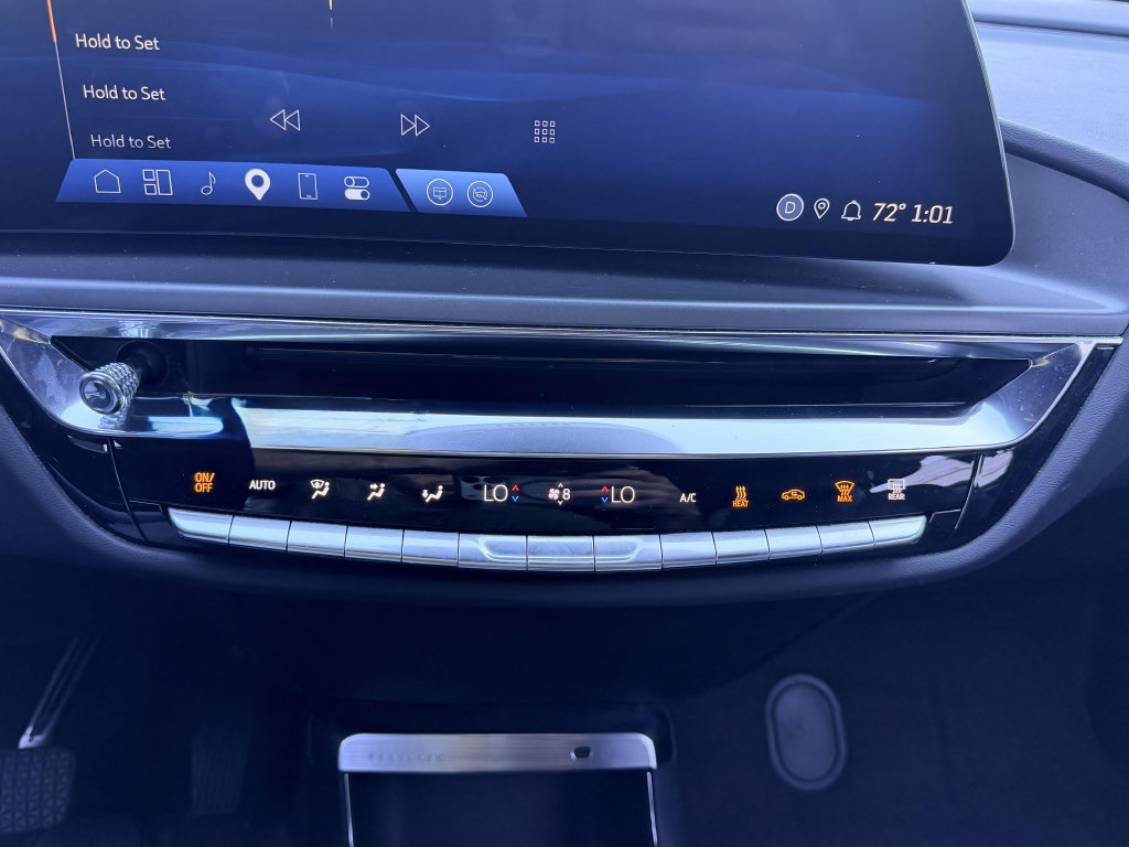 Used 2024 Cadillac Lyriq Tech AWD/4WD image 29