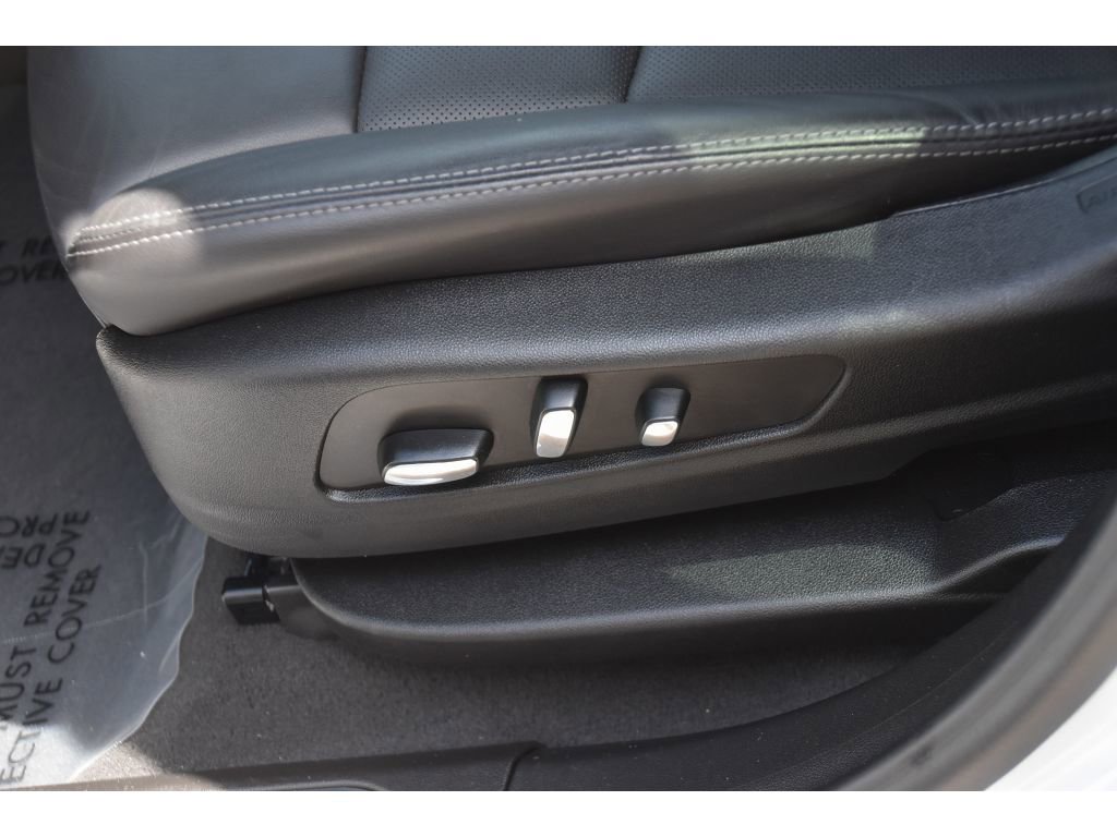 Used 2025 Cadillac XT5 Premium Luxury image 34